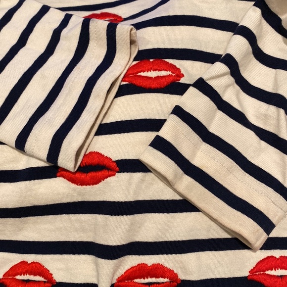 J. Crew top white Blue Striped Long Sleeve Shirt Embroidered red lips kisses M - Picture 12 of 12